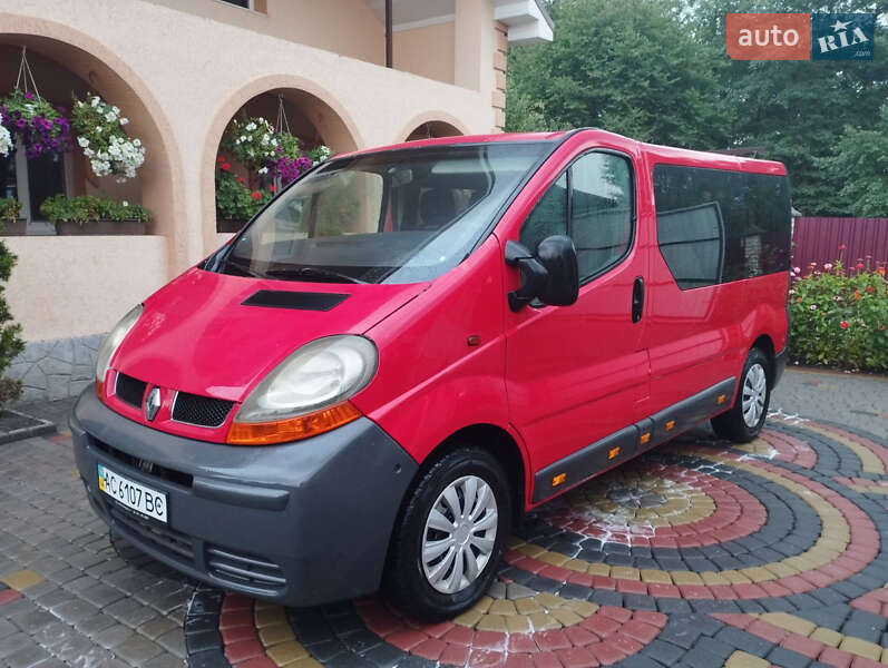 Минивэн Renault Trafic 2004 в Луцке фото Минивэн Renault Trafic 2004 в Луцке