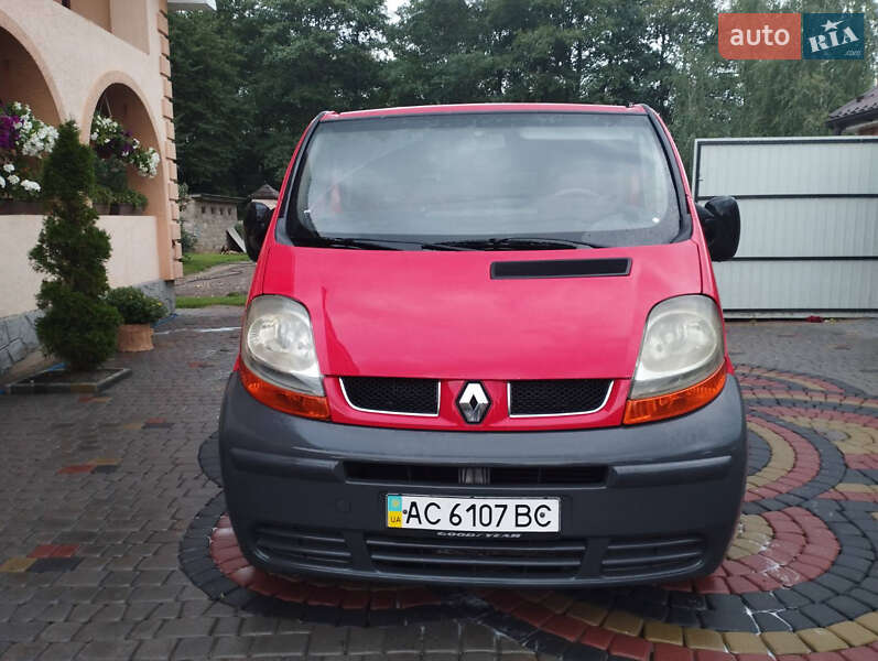 Минивэн Renault Trafic 2004 в Луцке фото 2 Минивэн Renault Trafic 2004 в Луцке