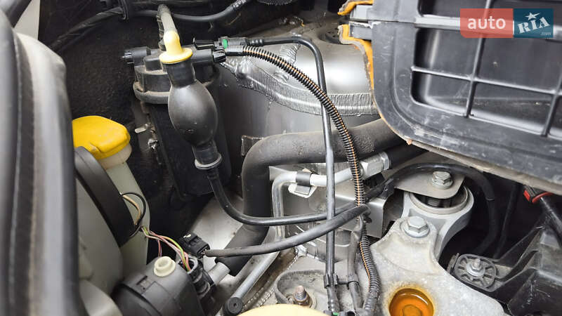 Минивэн Renault Trafic 2006 в Ровно