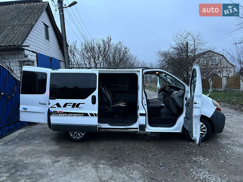 Минивэн Renault Trafic 2005 в Хмельнике фото 23 Минивэн Renault Trafic 2005 в Хмельнике