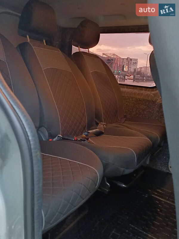 Минивэн Renault Trafic 2014 в Ивано-Франковске фото 9 Минивэн Renault Trafic 2014 в Ивано-Франковске