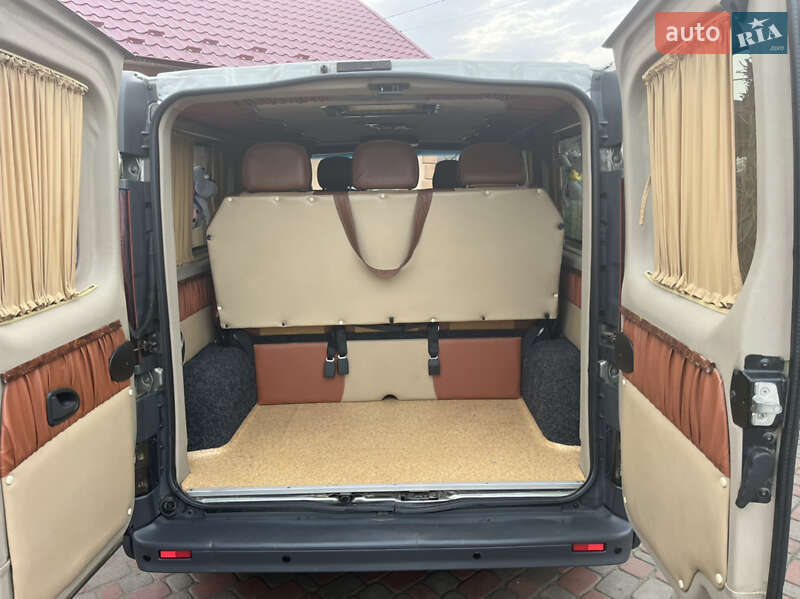 Мінівен Renault Trafic 2008 в Кіцмані фото 7 Мінівен Renault Trafic 2008 в Кіцмані