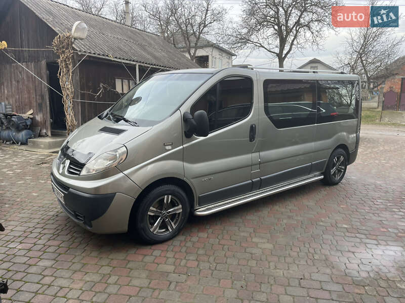 Мінівен Renault Trafic 2008 в Кіцмані фото 3 Мінівен Renault Trafic 2008 в Кіцмані