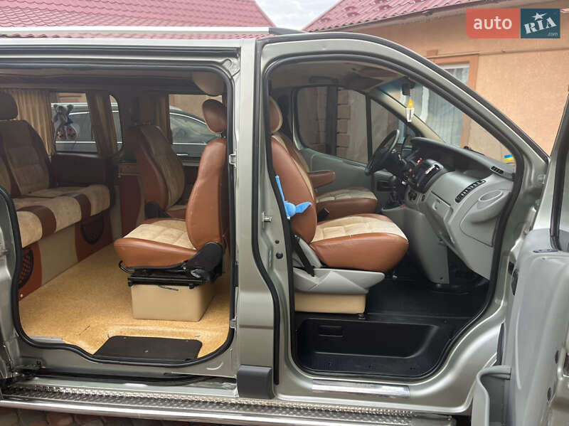 Мінівен Renault Trafic 2008 в Кіцмані фото 12 Мінівен Renault Trafic 2008 в Кіцмані