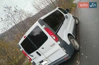 Минивэн Renault Trafic 2007 в Рахове