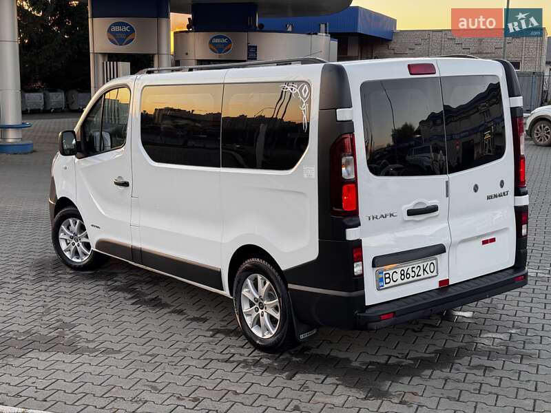 Минивэн Renault Trafic 2016 в Хмельницком