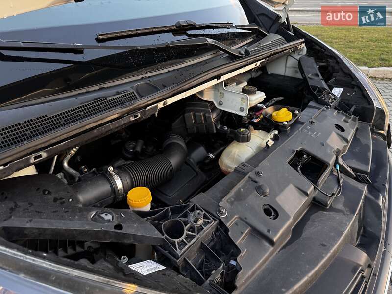 Минивэн Renault Trafic 2016 в Хмельницком