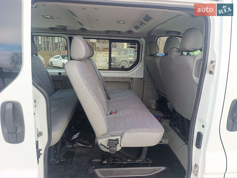 Минивэн Renault Trafic 2010 в Черновцах