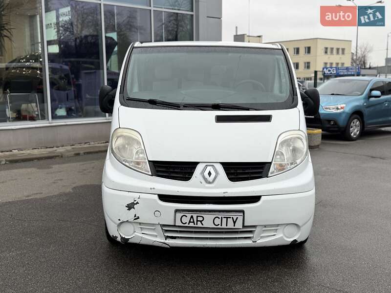 Мінівен Renault Trafic 2011 в Києві