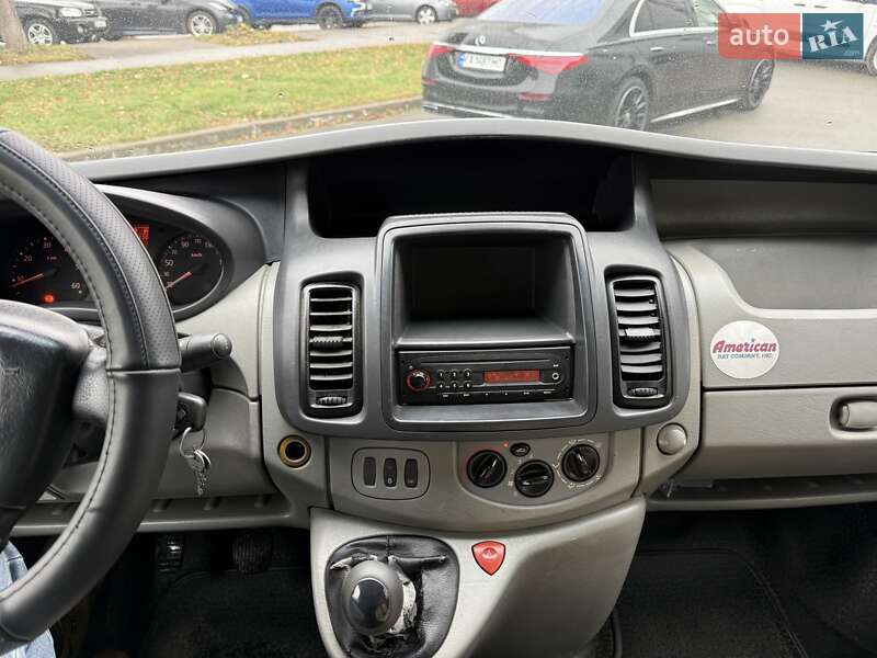 Мінівен Renault Trafic 2011 в Києві