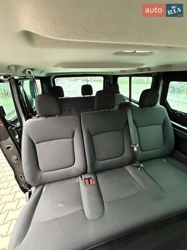 Минивэн Renault Trafic 2018 в Львове фото 10 Минивэн Renault Trafic 2018 в Львове