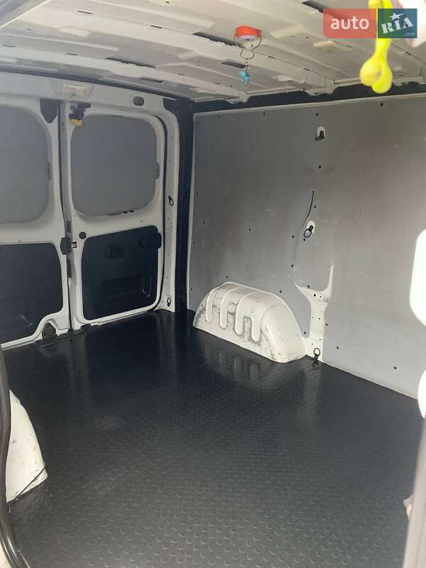 Другие грузовики Renault Trafic 2017 в Гостомеле