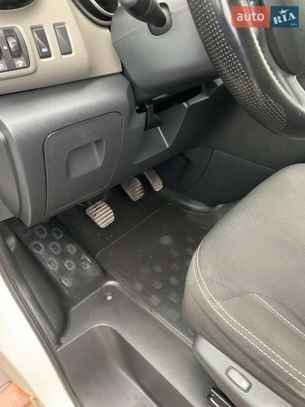 Другие грузовики Renault Trafic 2017 в Гостомеле