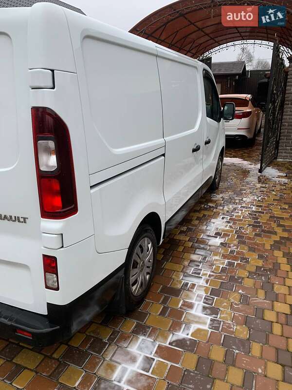 Другие грузовики Renault Trafic 2017 в Гостомеле