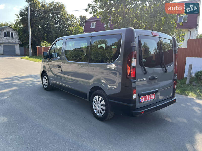 Минивэн Renault Trafic 2016 в Киеве фото 6 Минивэн Renault Trafic 2016 в Киеве