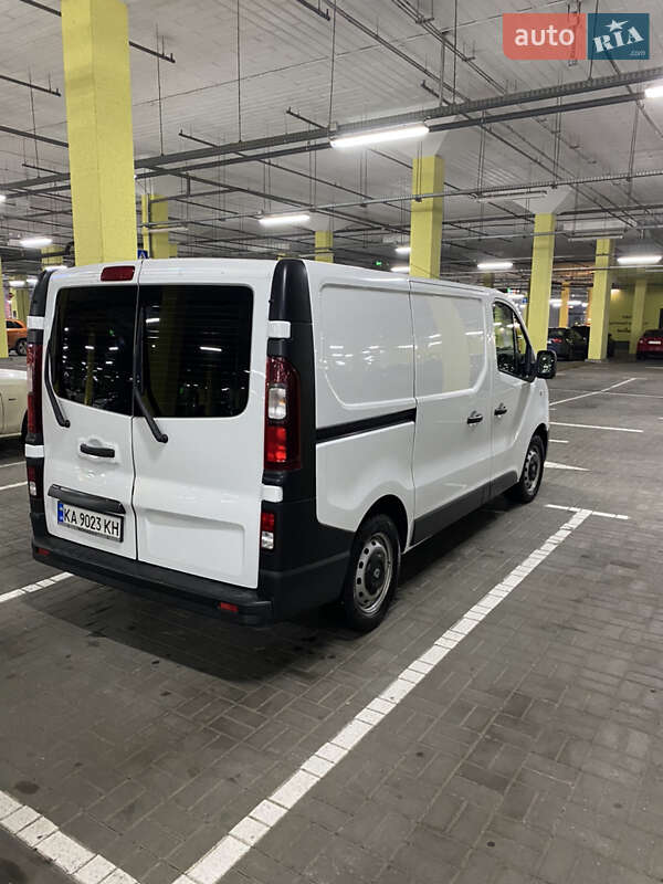 Грузовой фургон Renault Trafic 2017 в Киеве фото 5 Грузовой фургон Renault Trafic 2017 в Киеве