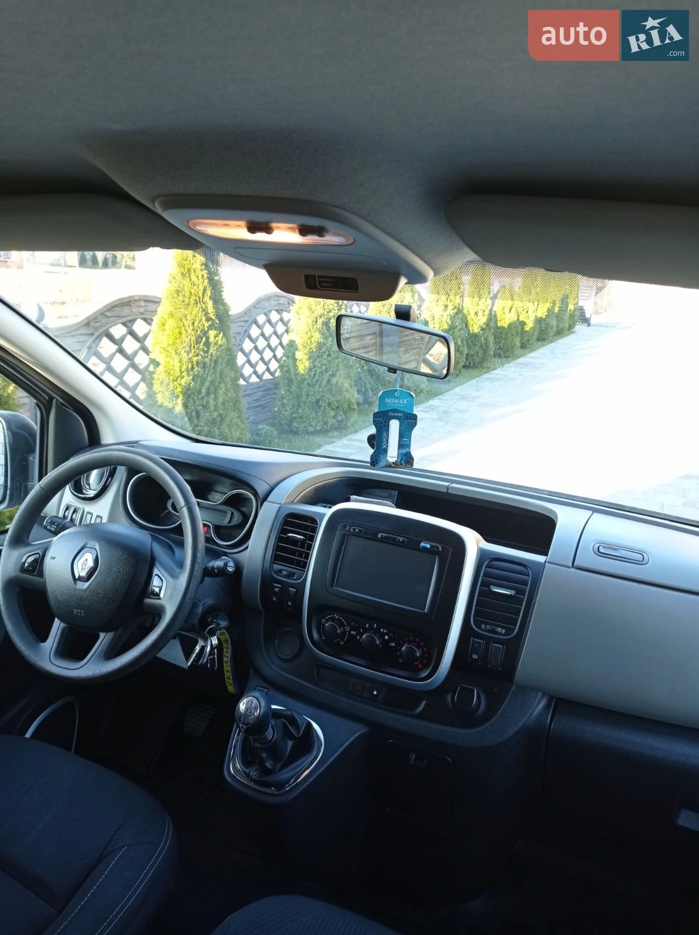 2015 Renault Trafic - мініатюра 10