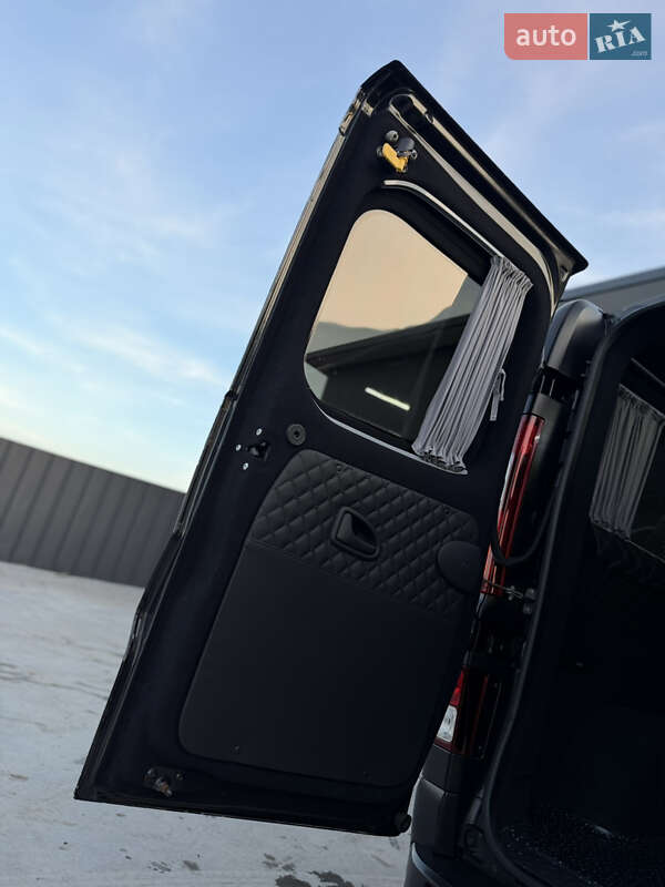 Минивэн Renault Trafic 2021 в Дубно