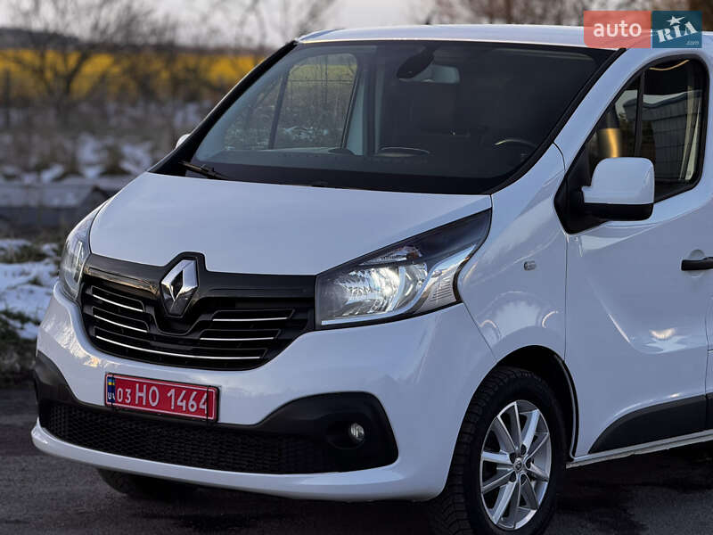 Грузовой фургон Renault Trafic 2016 в Радивилове