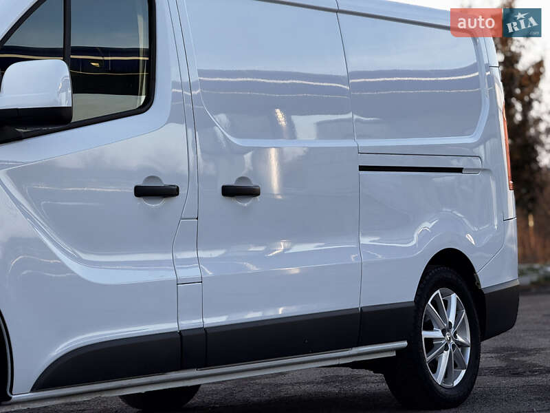 Грузовой фургон Renault Trafic 2016 в Радивилове