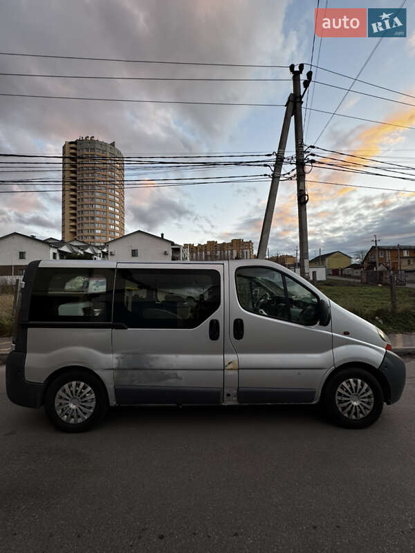 Минивэн Renault Trafic 2005 в Киеве фото 4 Минивэн Renault Trafic 2005 в Киеве