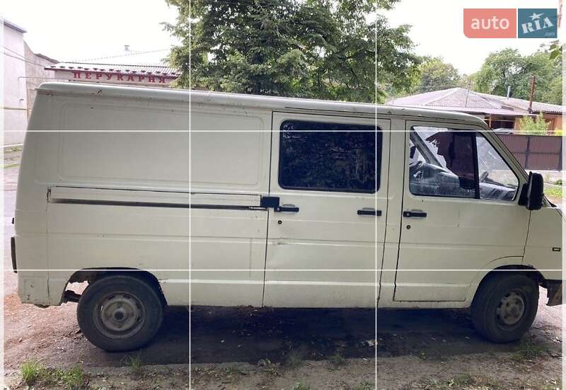 Грузовой фургон Renault Trafic 1996 в Каменец-Подольском фото 3 Грузовой фургон Renault Trafic 1996 в Каменец-Подольском