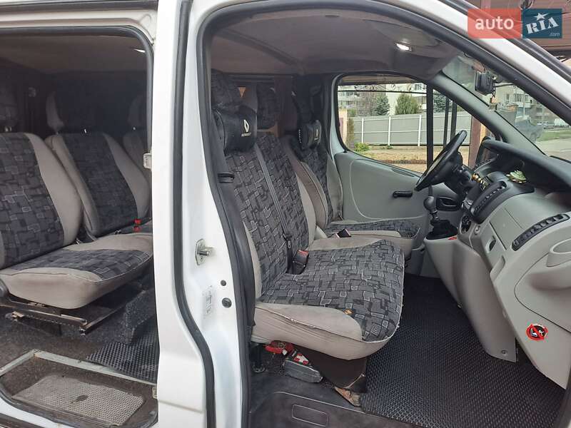 Минивэн Renault Trafic 2004 в Южноукраинске фото 16 Минивэн Renault Trafic 2004 в Южноукраинске