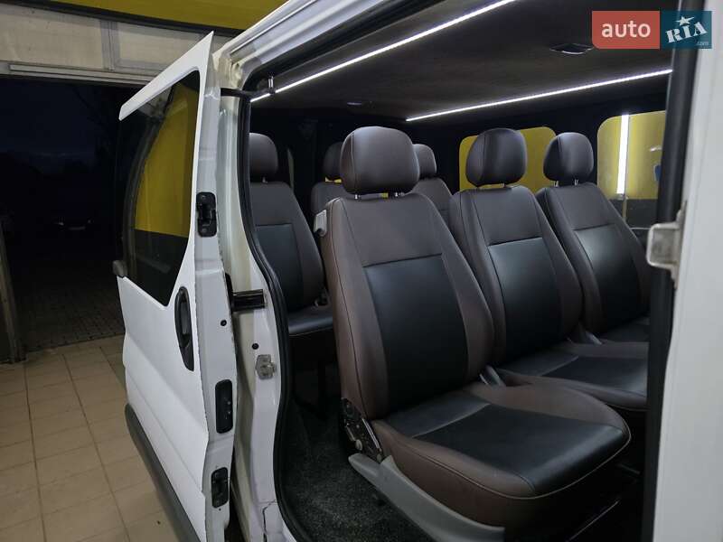 Минивэн Renault Trafic 2008 в Кривом Роге фото 5 Минивэн Renault Trafic 2008 в Кривом Роге