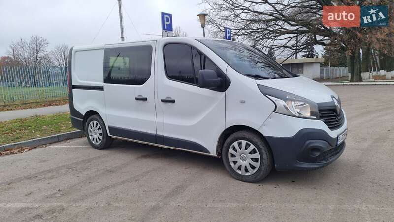 Грузовой фургон Renault Trafic 2015 в Полтаве