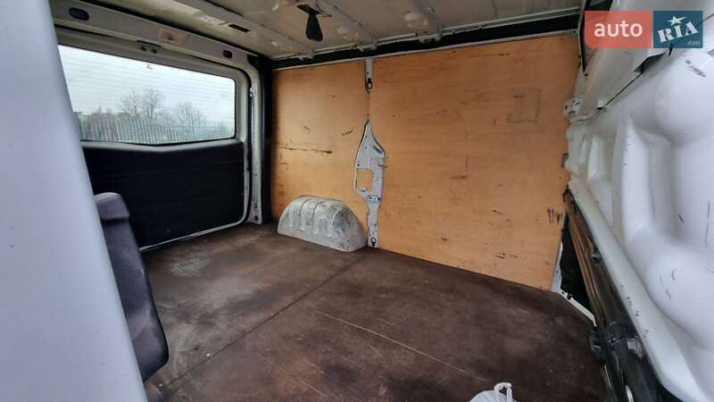 Грузовой фургон Renault Trafic 2015 в Полтаве