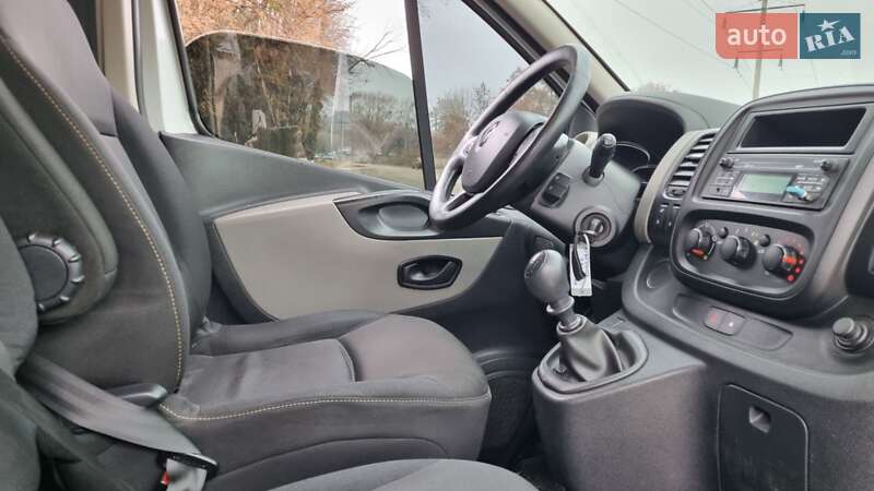 Грузовой фургон Renault Trafic 2015 в Полтаве