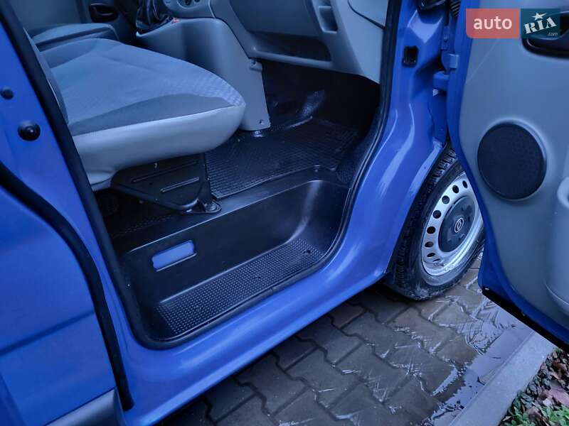 Минивэн Renault Trafic 2007 в Хмельницком