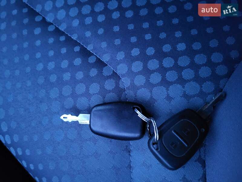 Минивэн Renault Trafic 2007 в Хмельницком