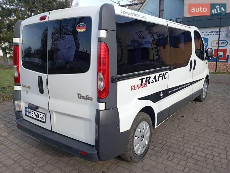 Минивэн Renault Trafic 2006 в Белгороде-Днестровском