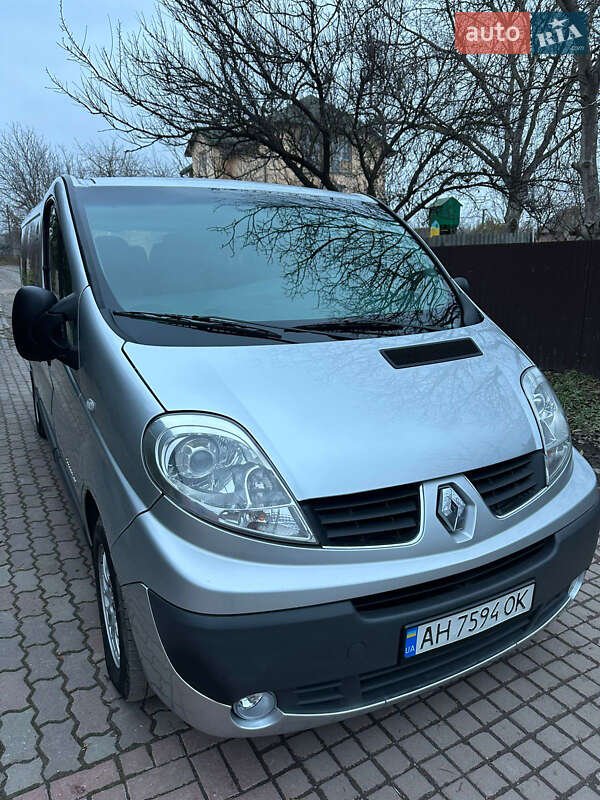 Минивэн Renault Trafic 2013 в Ровно фото 2 Минивэн Renault Trafic 2013 в Ровно