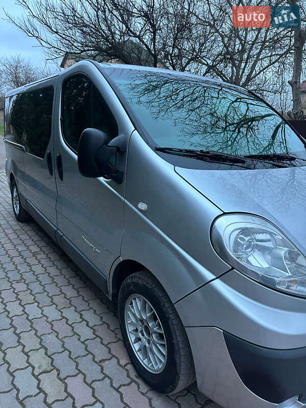 Минивэн Renault Trafic 2013 в Ровно фото 7 Минивэн Renault Trafic 2013 в Ровно