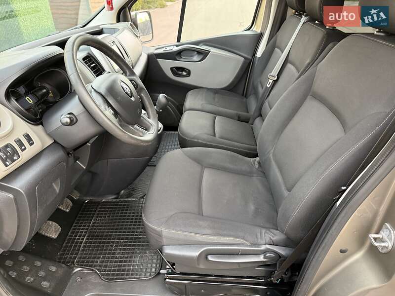 Минивэн Renault Trafic 2015 в Киеве