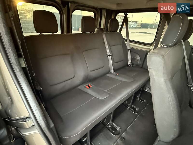 Минивэн Renault Trafic 2015 в Киеве