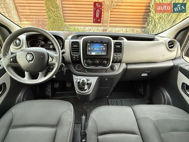 Минивэн Renault Trafic 2015 в Киеве