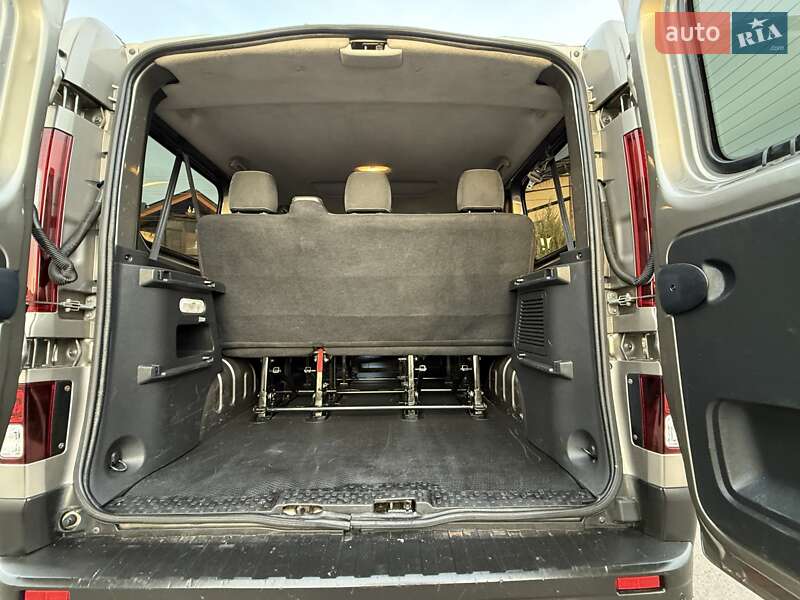 Минивэн Renault Trafic 2015 в Киеве