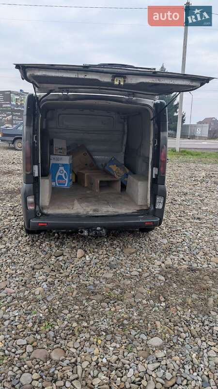 Грузовой фургон Renault Trafic 2002 в Тячеве фото 5 Грузовой фургон Renault Trafic 2002 в Тячеве