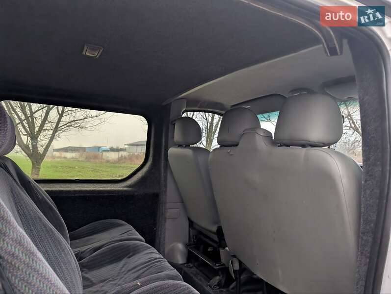 Минивэн Renault Trafic 2001 в Здолбунове