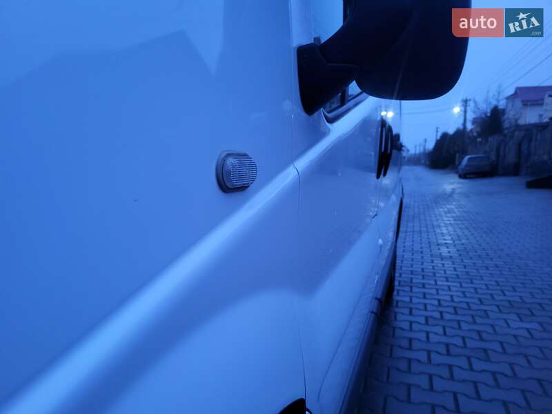 Минивэн Renault Trafic 2011 в Хмельницком фото 8 Минивэн Renault Trafic 2011 в Хмельницком