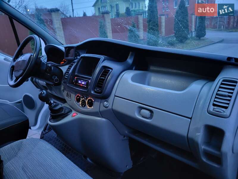 Минивэн Renault Trafic 2011 в Хмельницком фото 66 Минивэн Renault Trafic 2011 в Хмельницком