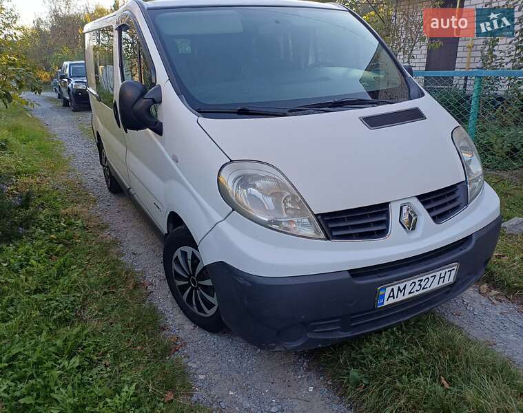 Мінівен Renault Trafic 2007 в Звягелі