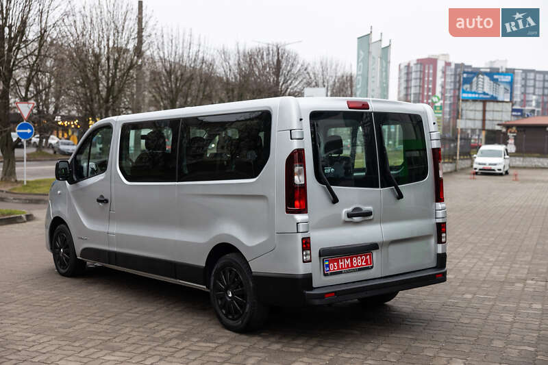 Минивэн Renault Trafic 2017 в Луцке