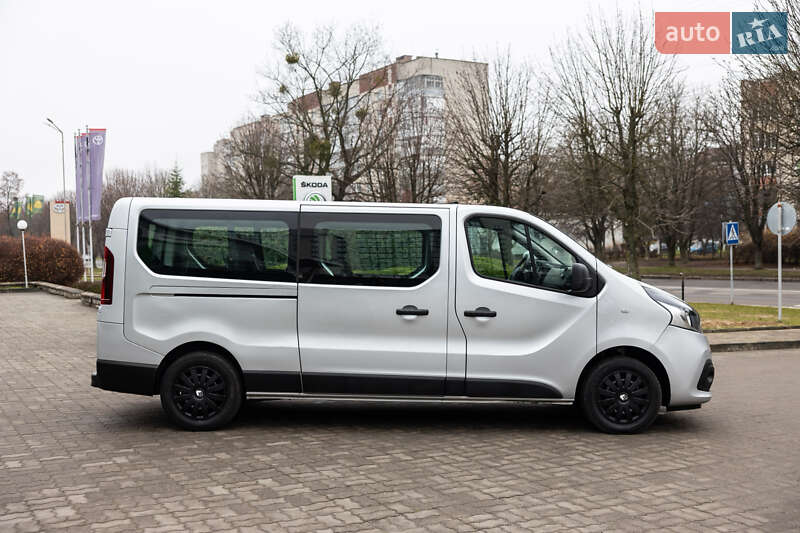 Минивэн Renault Trafic 2017 в Луцке