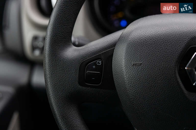 Минивэн Renault Trafic 2017 в Луцке