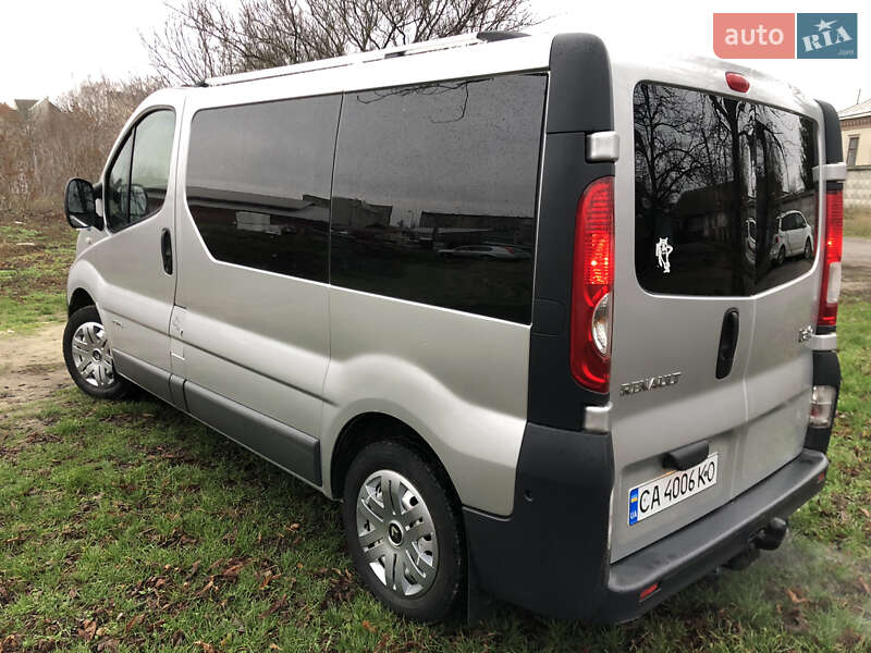 Мінівен Renault Trafic 2007 в Кам'янці