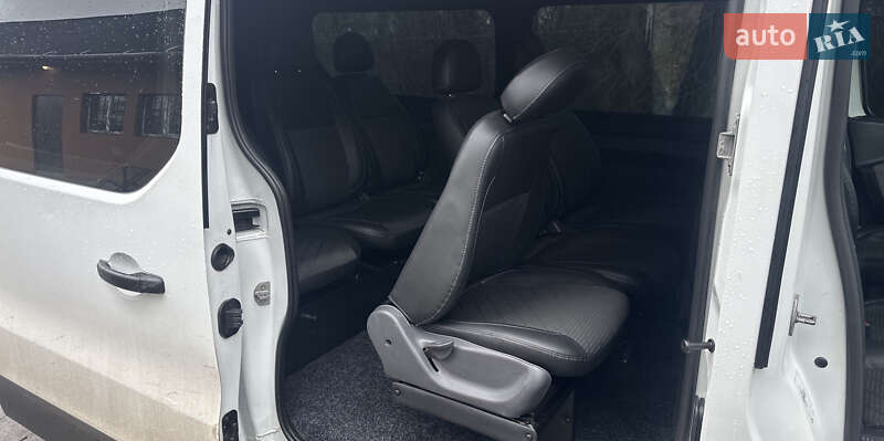 Минивэн Renault Trafic 2017 в Житомире фото 16 Минивэн Renault Trafic 2017 в Житомире